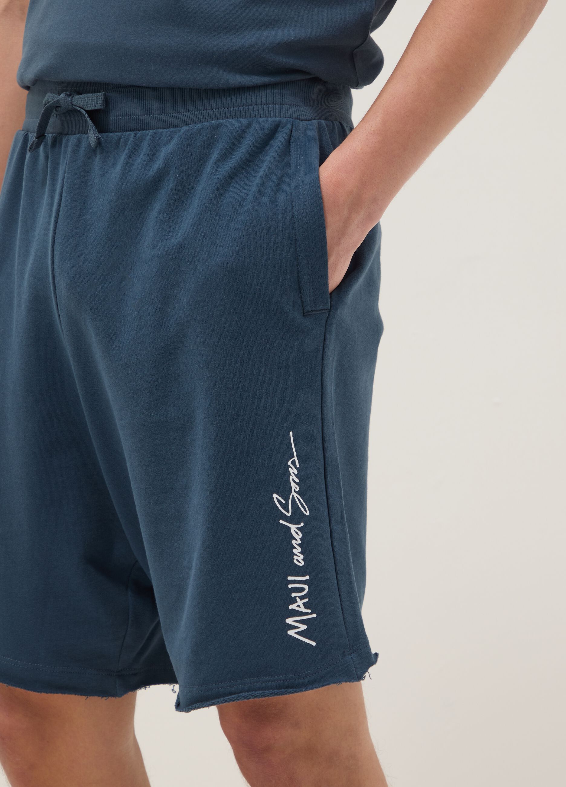 Blue pure cotton Bermuda shorts with elasticated waist