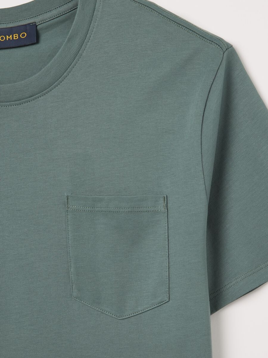 Green short-sleeved T-shirt in pure cotton_5