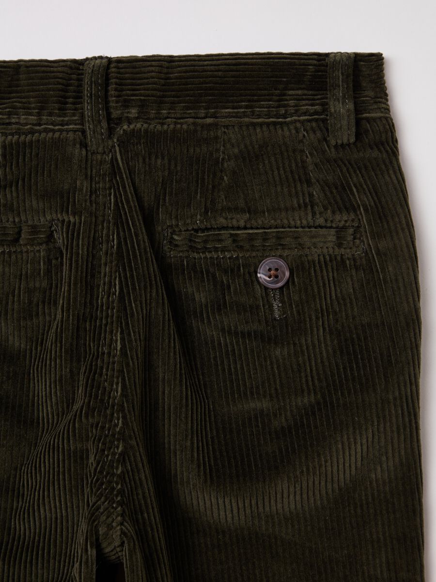 Pantaloni in velluto a costine_5