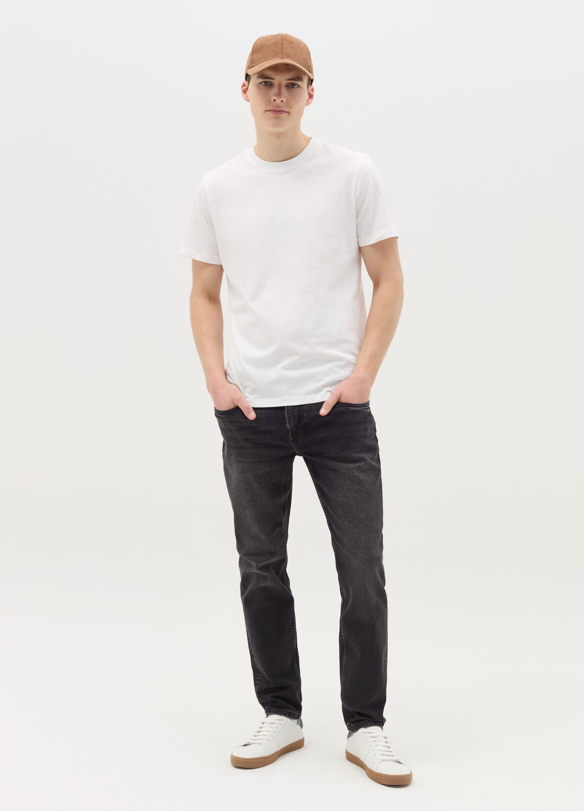 T-shirt girocollo in cotone slub