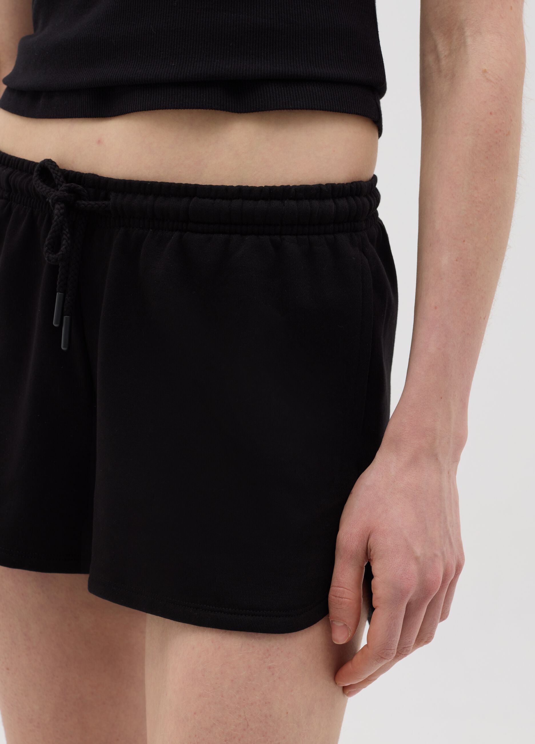 Black French terry shorts with drawstring