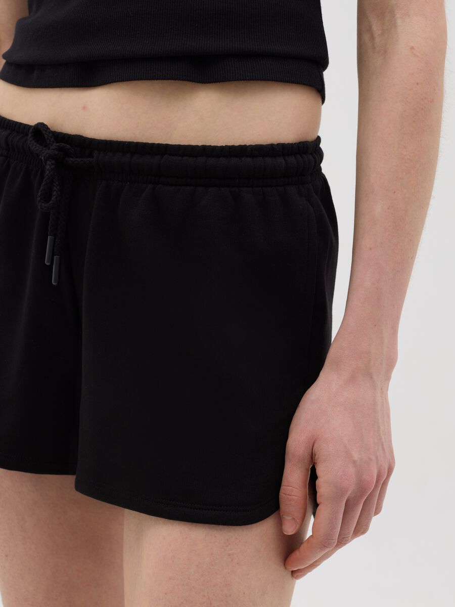 Black French terry shorts with drawstring_3