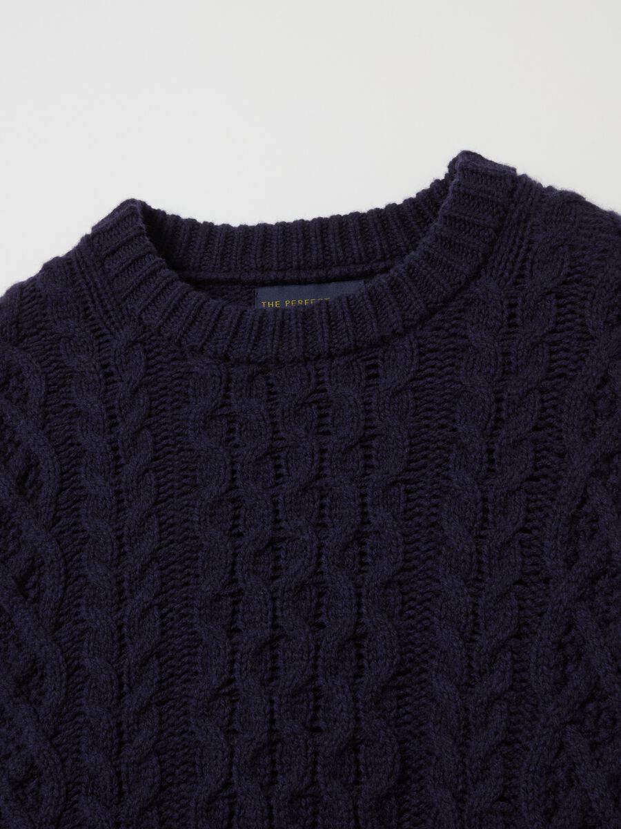 The Perfect Item cable knit pullover in wool_5