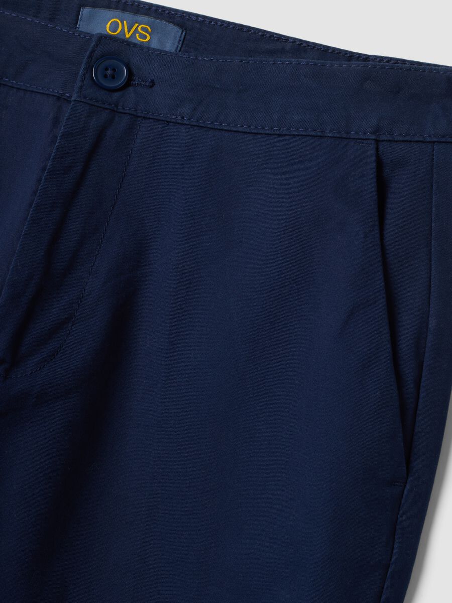 Blue regular-fit pure cotton chino trousers_5