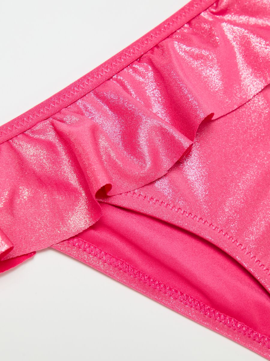 Shiny-effect bikini with flounce_2