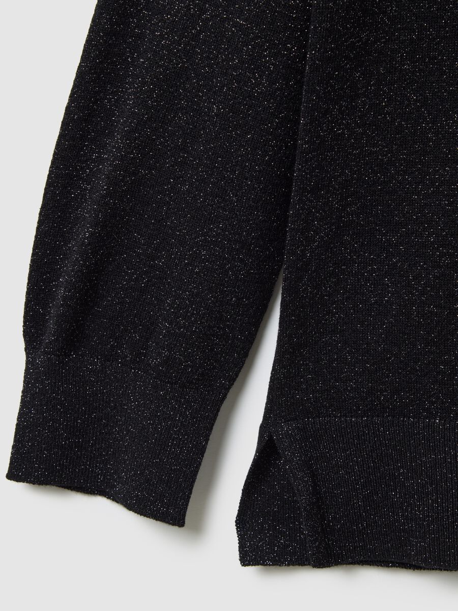 Black sweater with round neck and regular fit_5