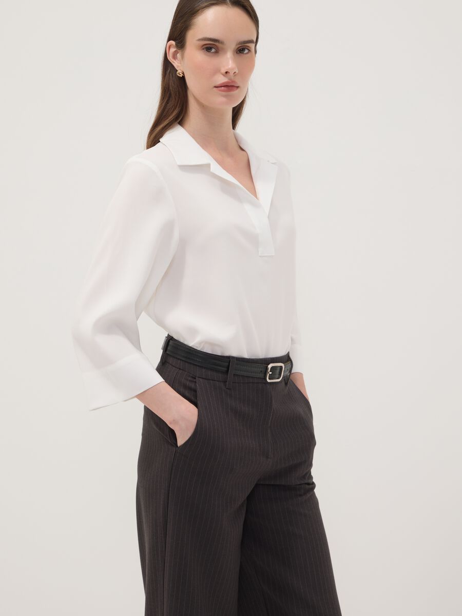 Pantaloni grigi gessati in viscosa elasticizzato a gamba dritta_3