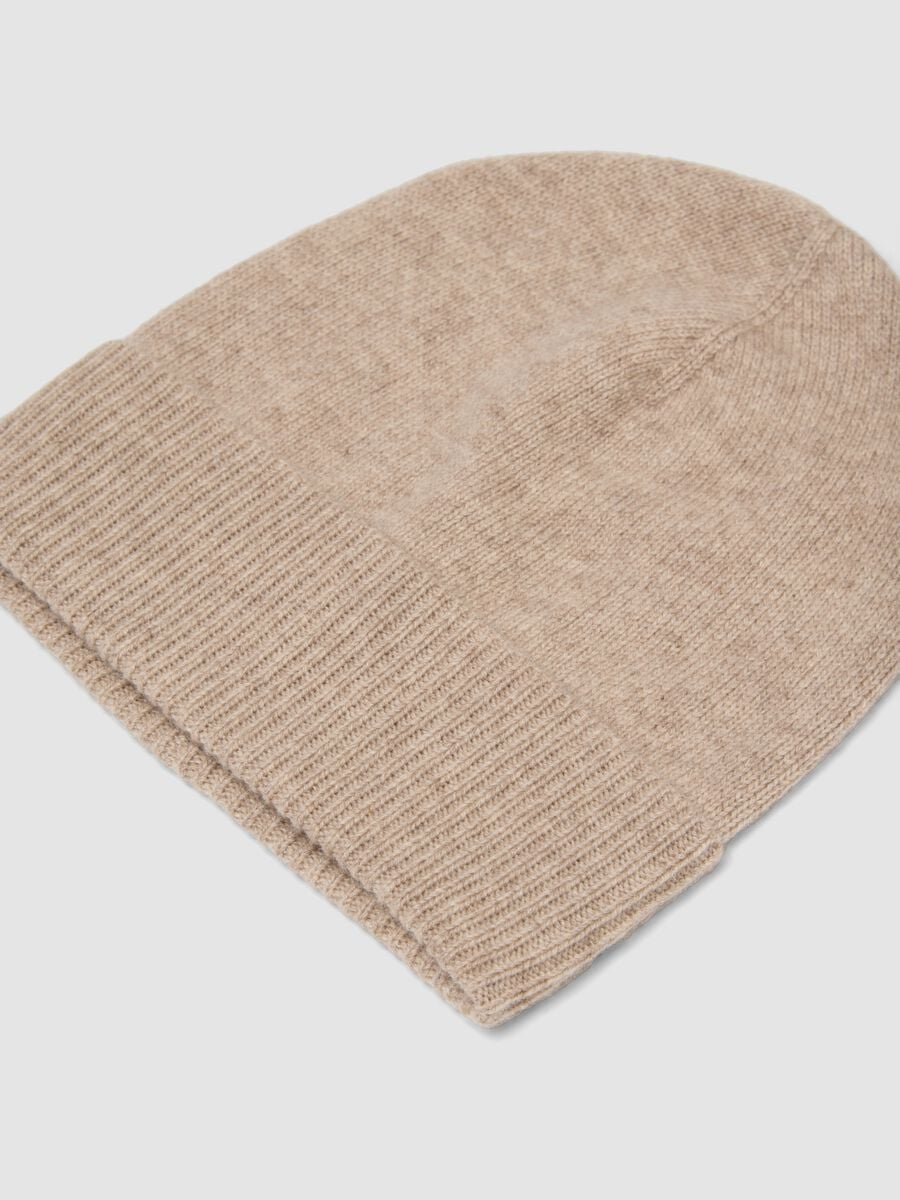 Cappello beige in misto lana, cashmere e viscosa_1
