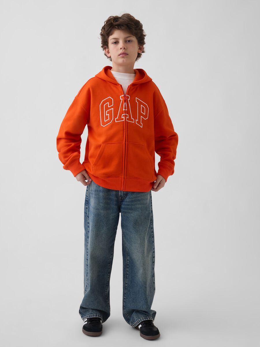 Felpa in misto cotone arancione da bambino con logo, zip e cappuccio_1
