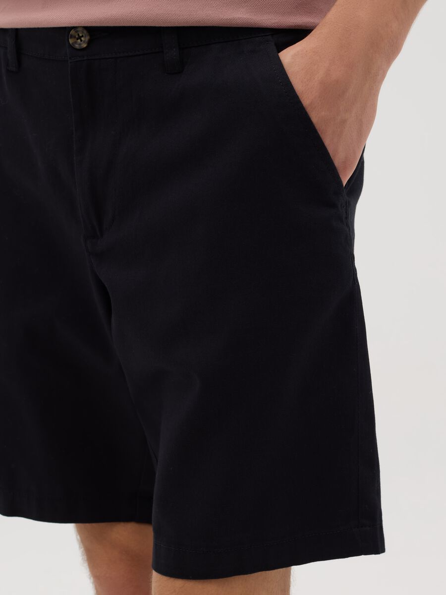 Black pure cotton chino Bermuda shorts_3