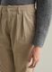 Pantalone chino con pinces_2