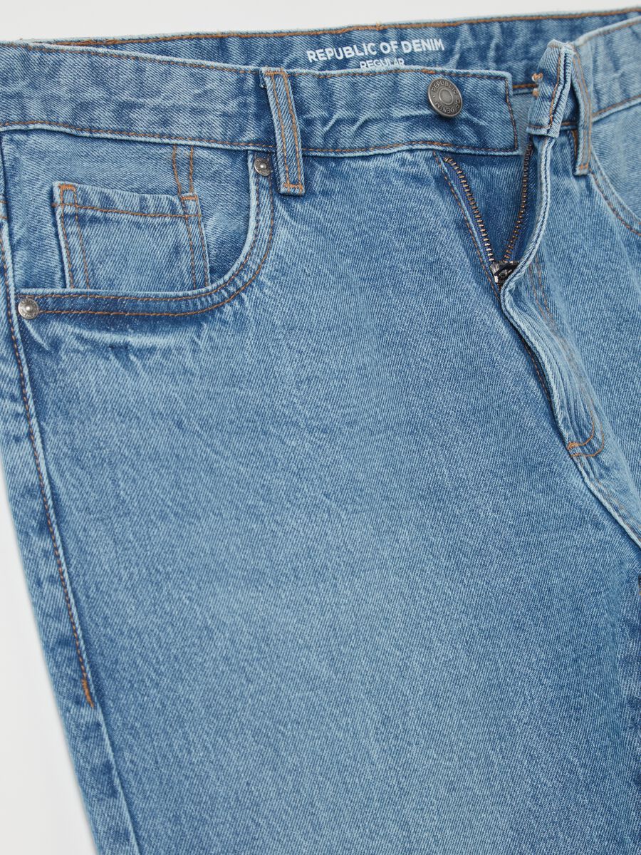 Regular fit jeans with discolouring_5