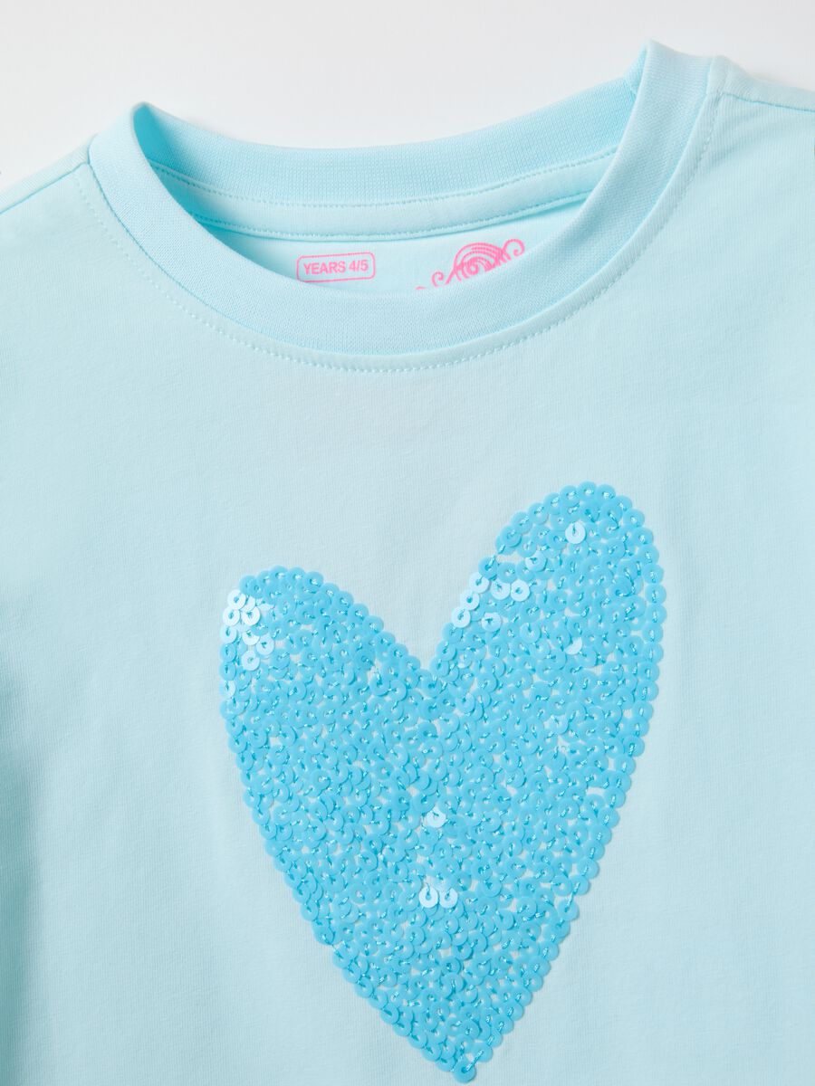 Blue stretch cotton regular fit heart t-shirt for girls_2