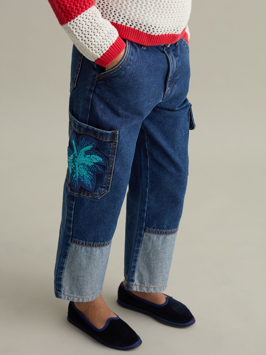Cargo jeans with sequin flower_3