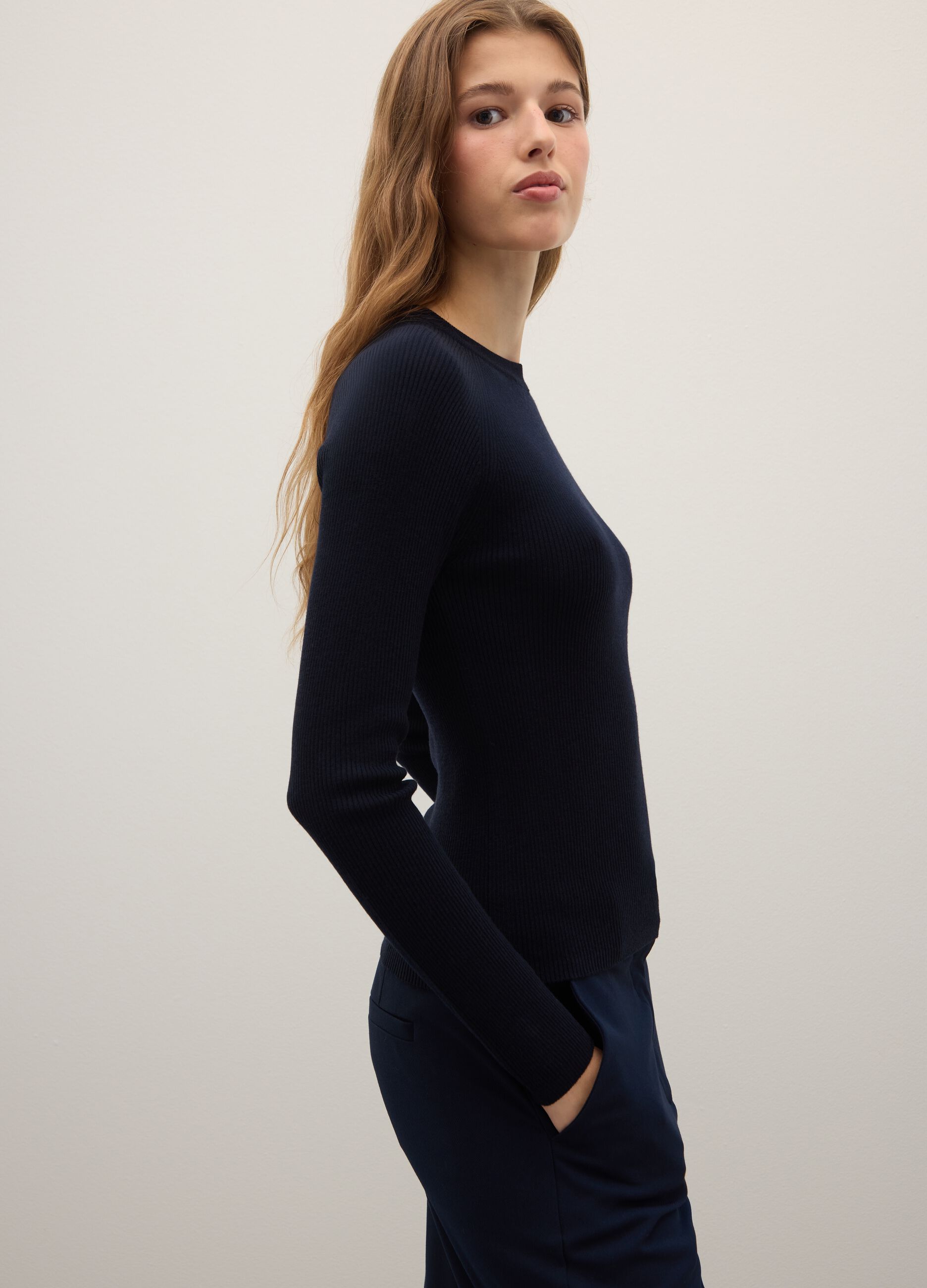 Fitted Blue Pullover