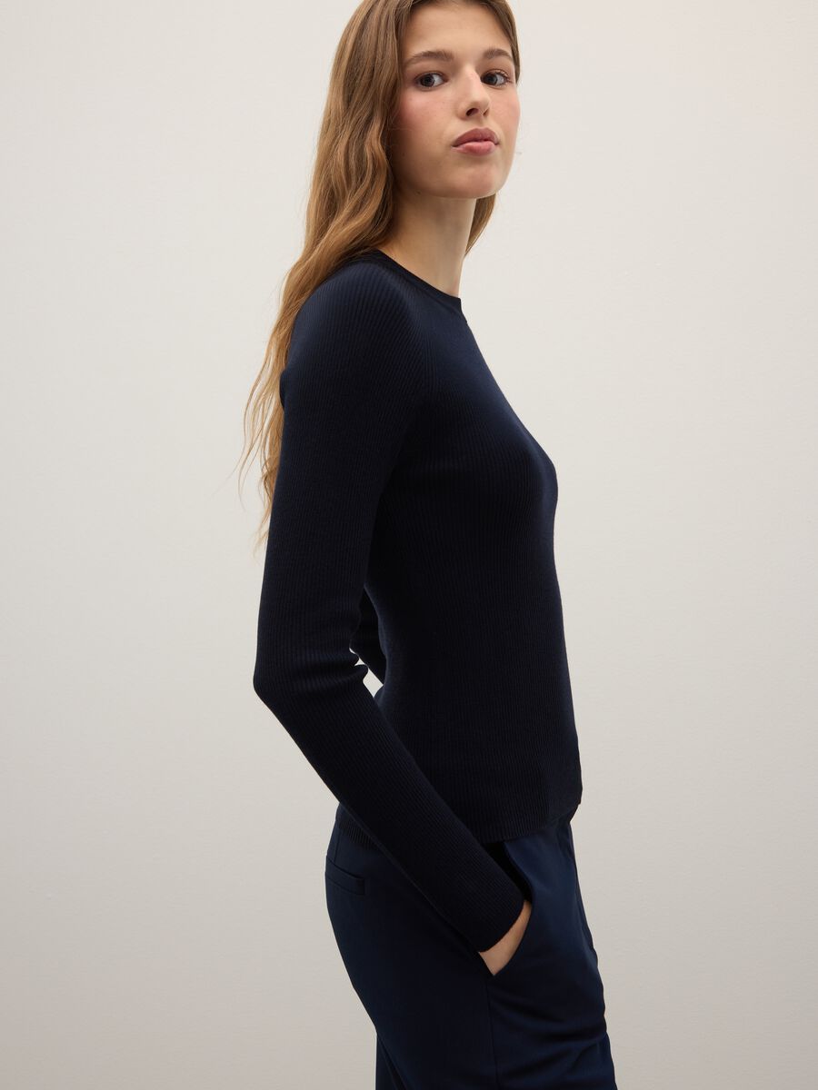 Pullover blu vestibilità fitted_0