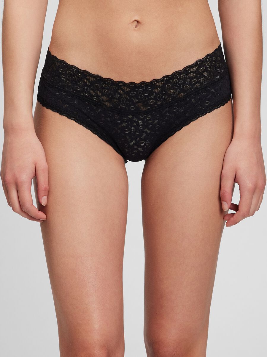 Three-pack French knickers in lace_1