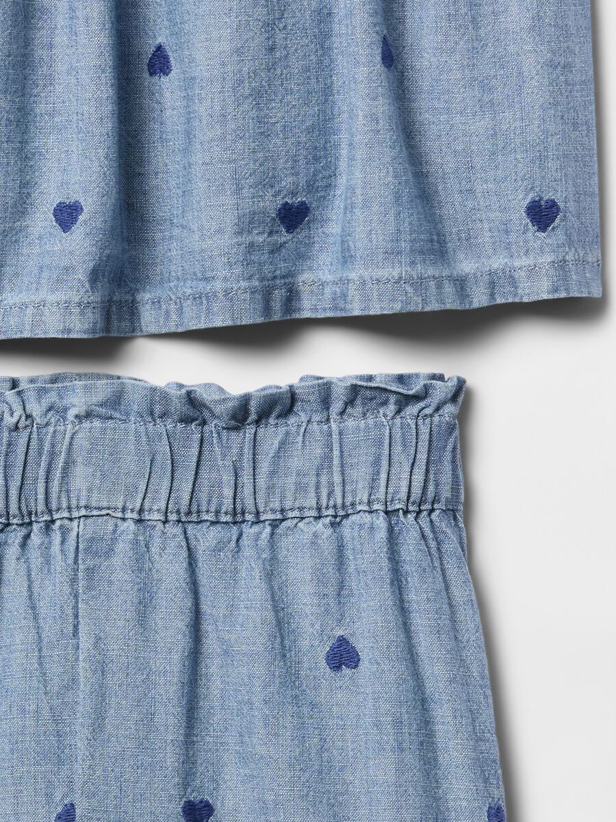 Chambray set with hearts embroidery_4