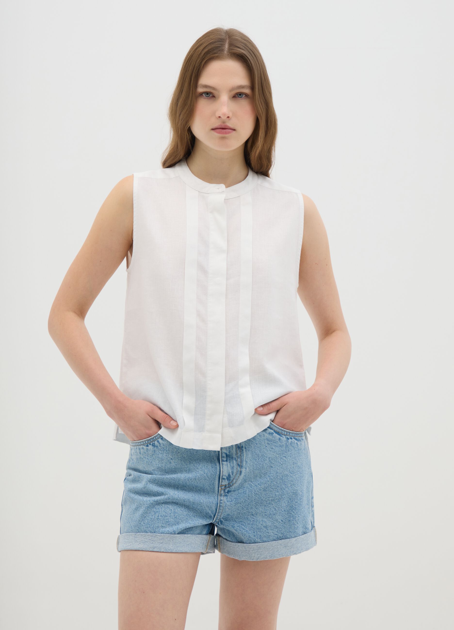 Women's Sleeveless White Linen Blend Shirt Regular Fit