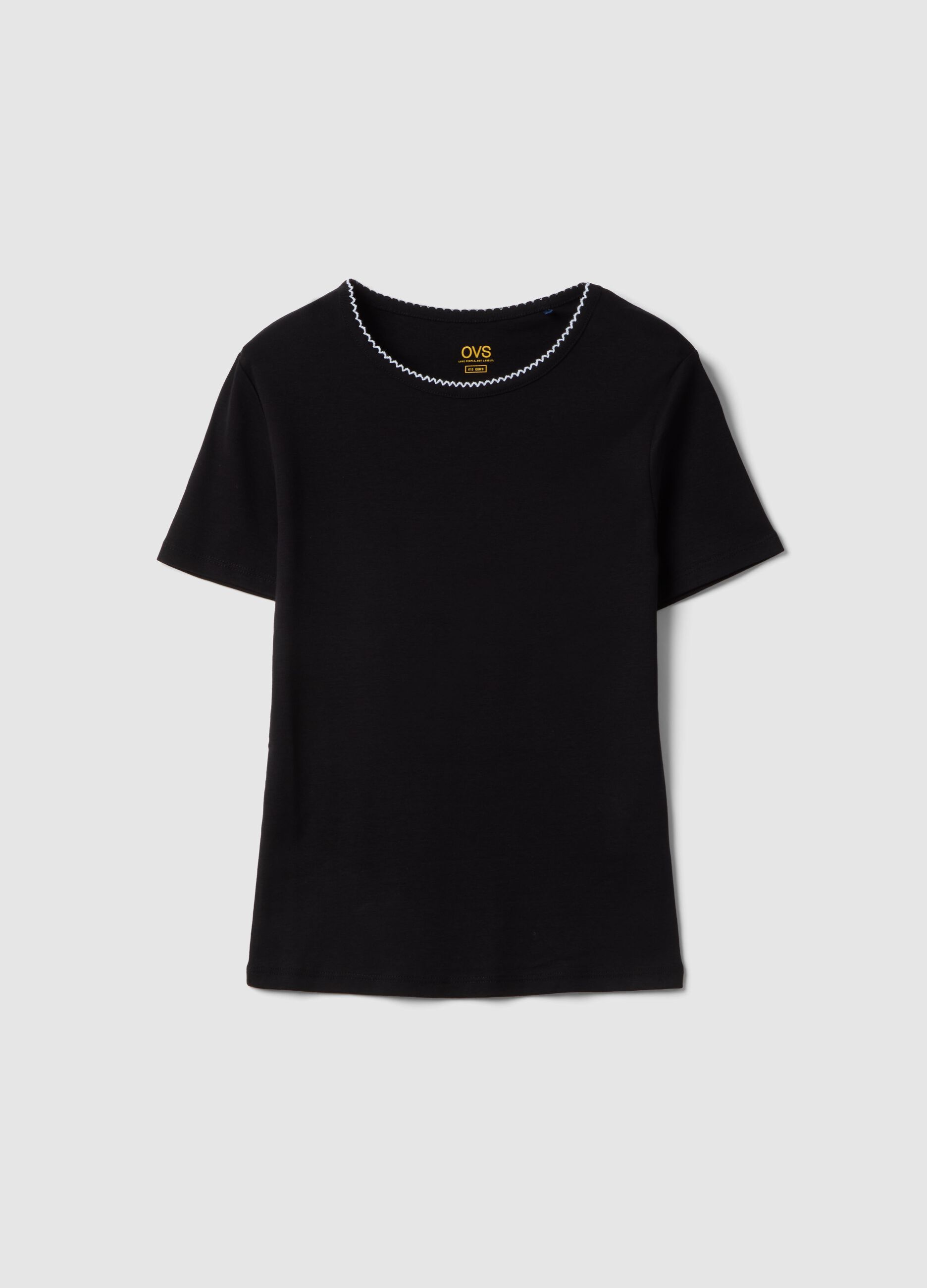 Black pure cotton regular fit T-shirt with contrast stitching