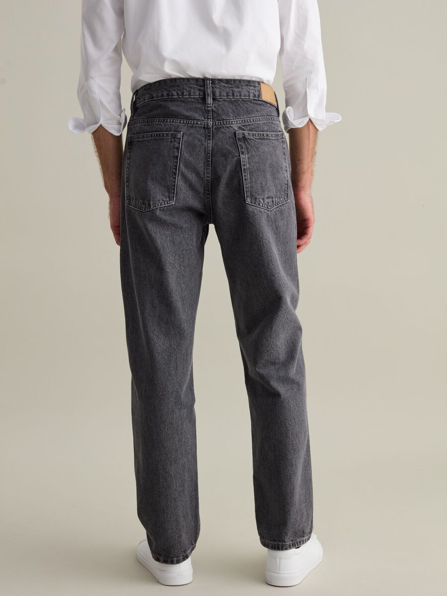 Five-pocket,straight-fit jeans_2
