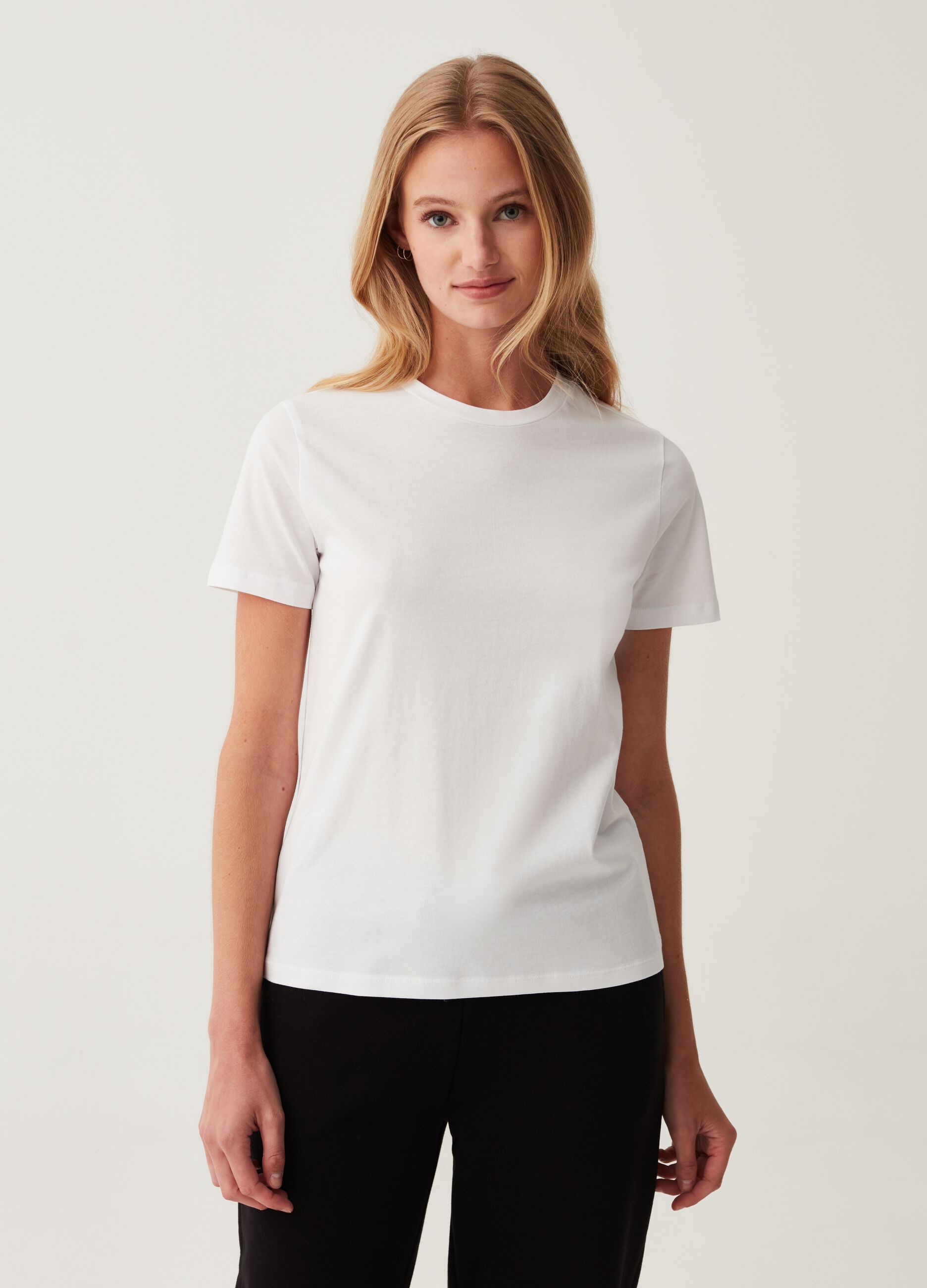 T-shirt in cotone con scollo rotondo_1