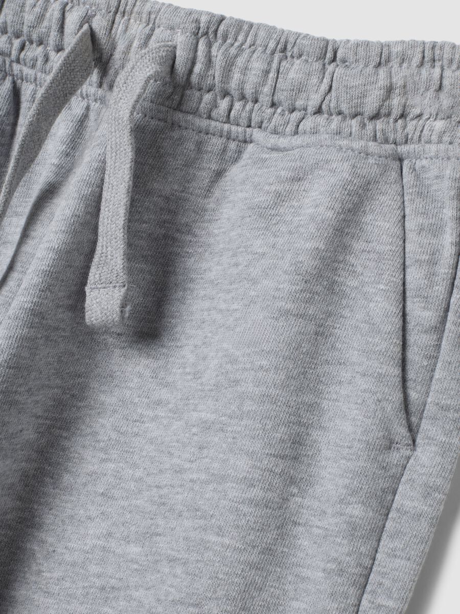 Pantaloni jogger grigi in misto cotone e viscosa_3