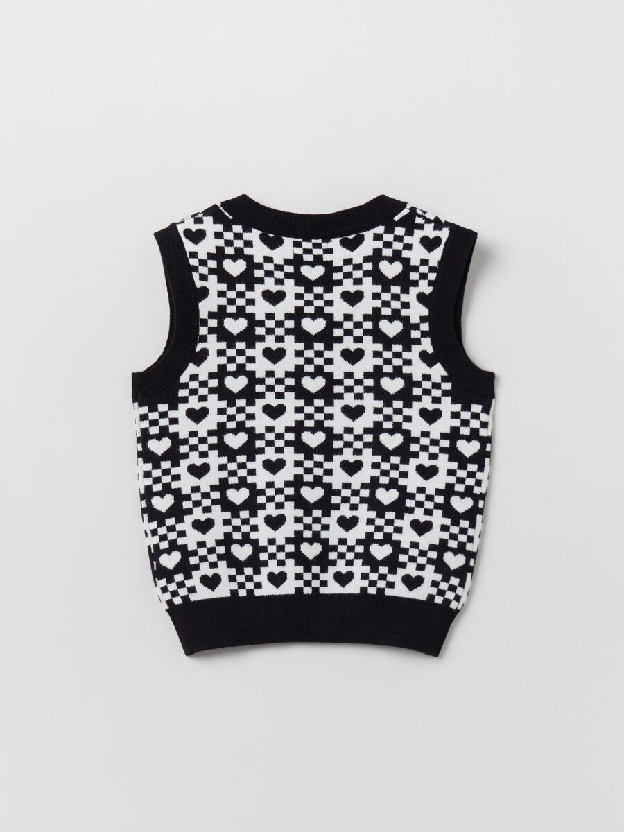 Gilet chiuso a scacchi jacquard con cuori_1