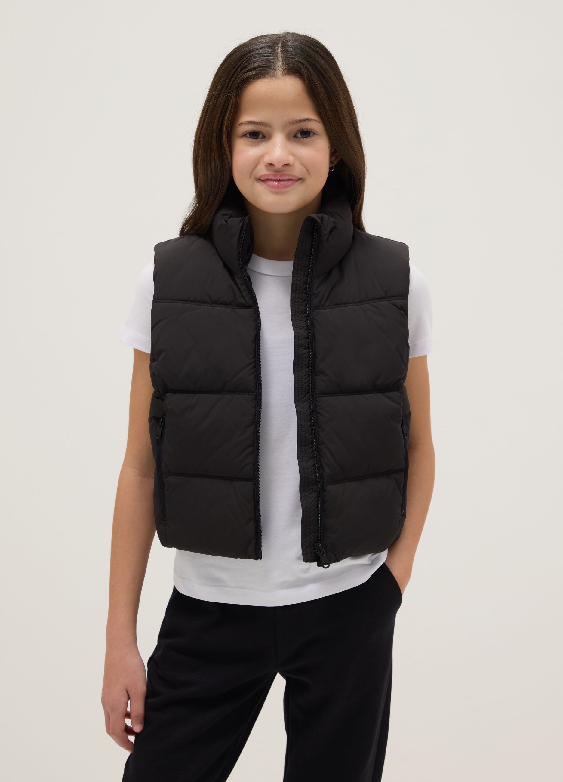 Black quilted girls' gilet regular fit water repellent