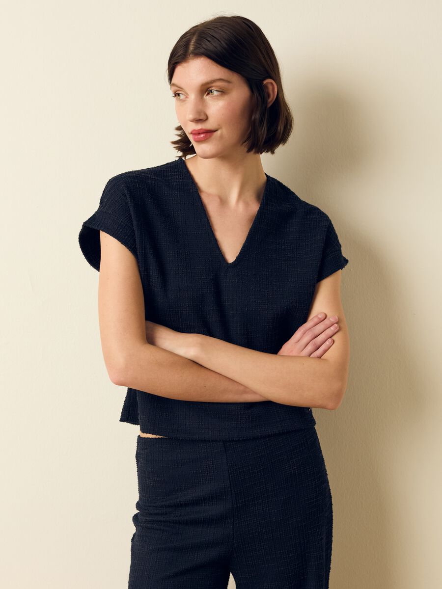 Woven T-shirt with kimono sleeves_1
