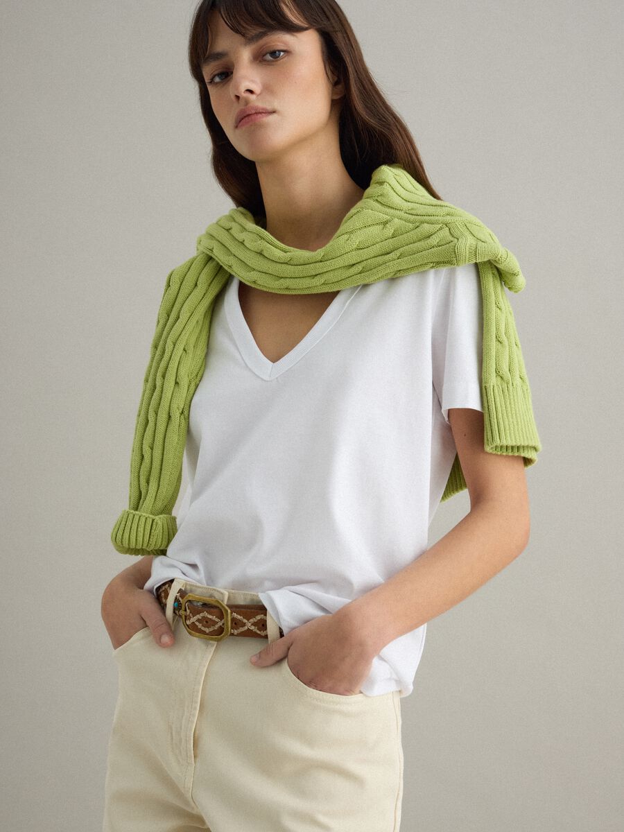 T-shirt in puro cotone bianca regular fit deep V_0