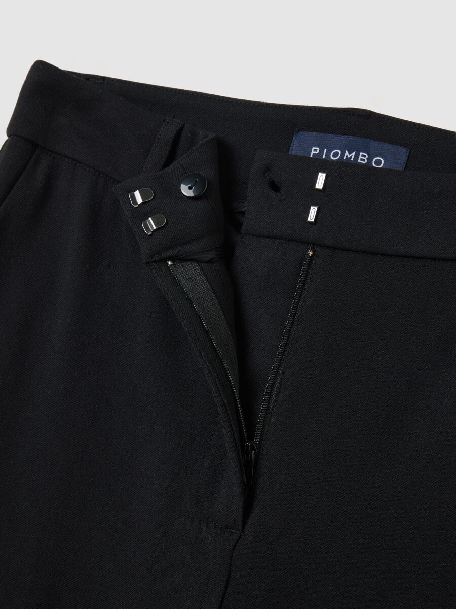 Pantaloni a zampa neri_5