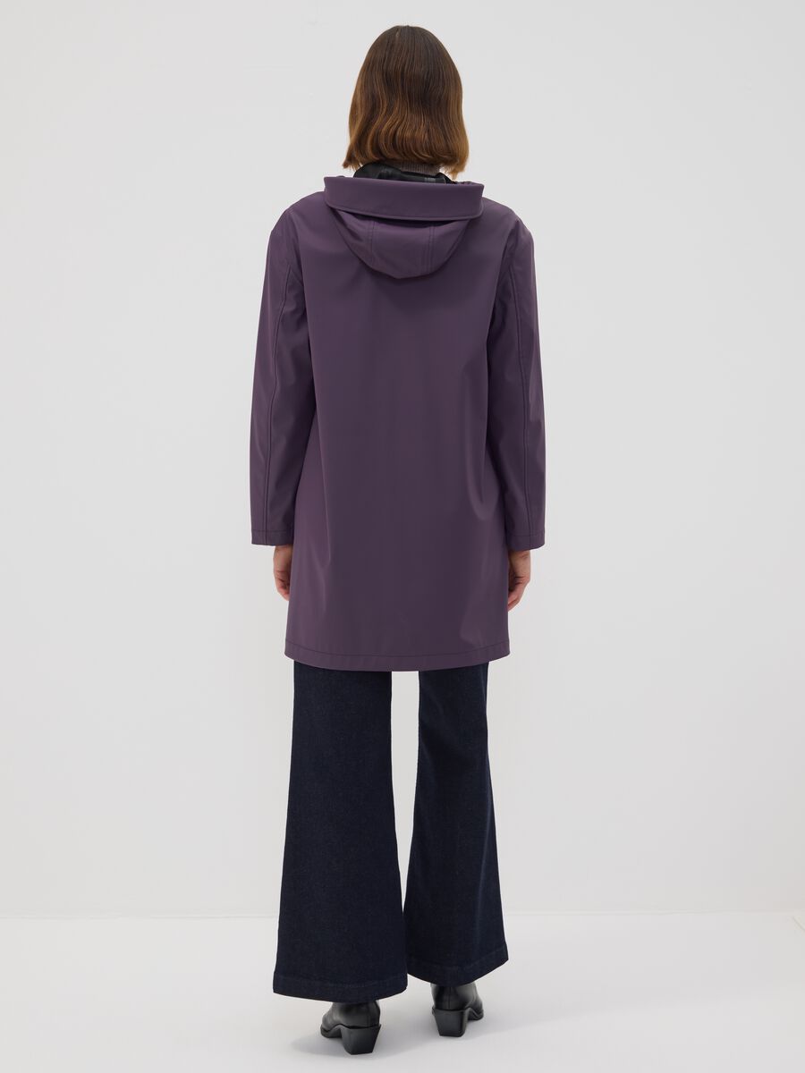 Giacca lunga viola con cappuccio e zip_3