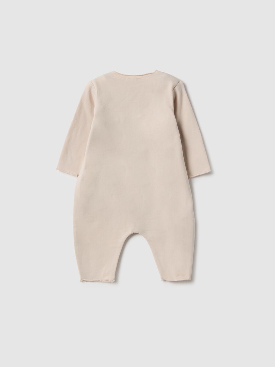 Beige newborn sleepsuit in stretch cotton perfect fit_1