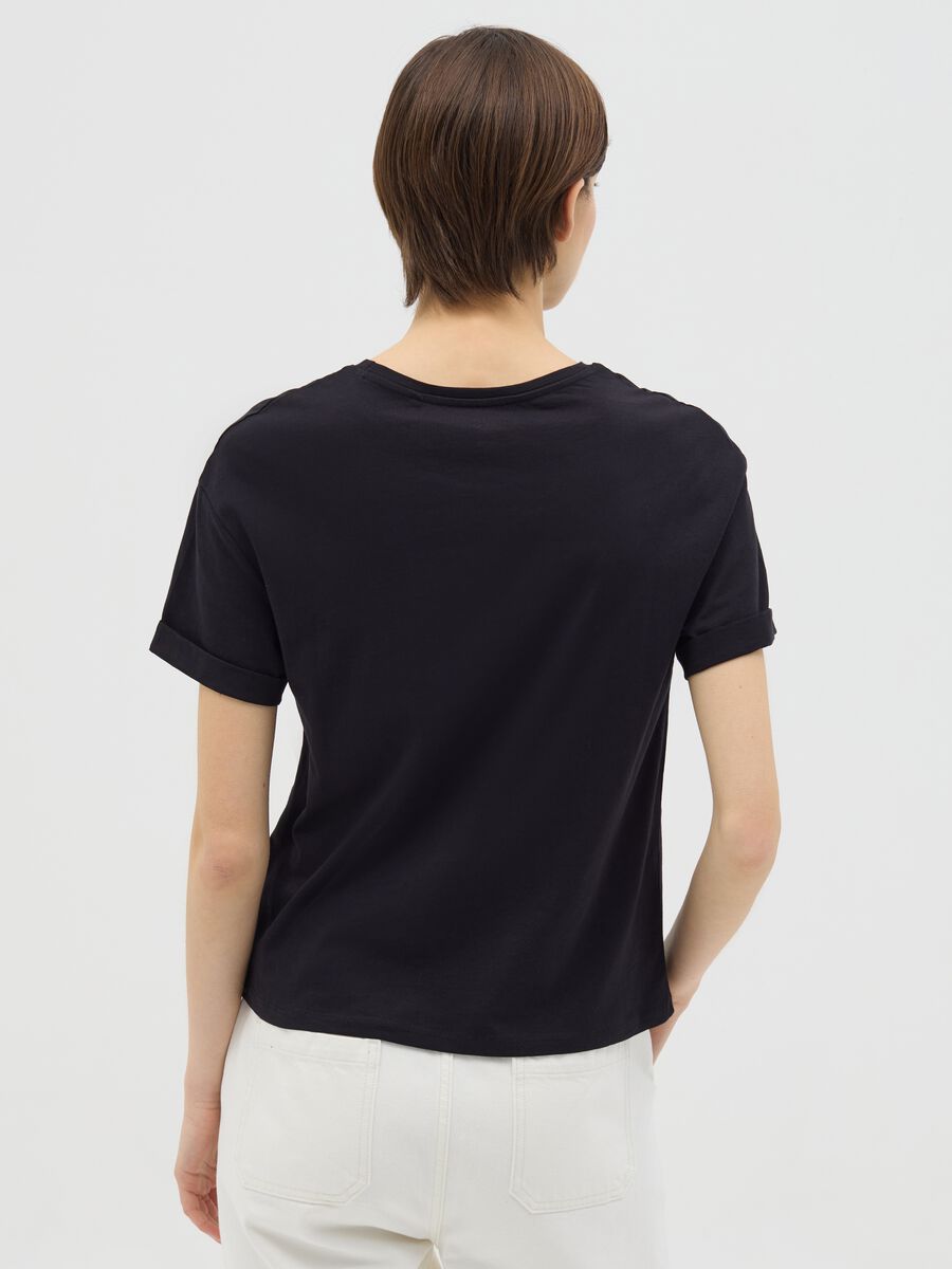 Black boxy-fit T-shirt in cotton_3