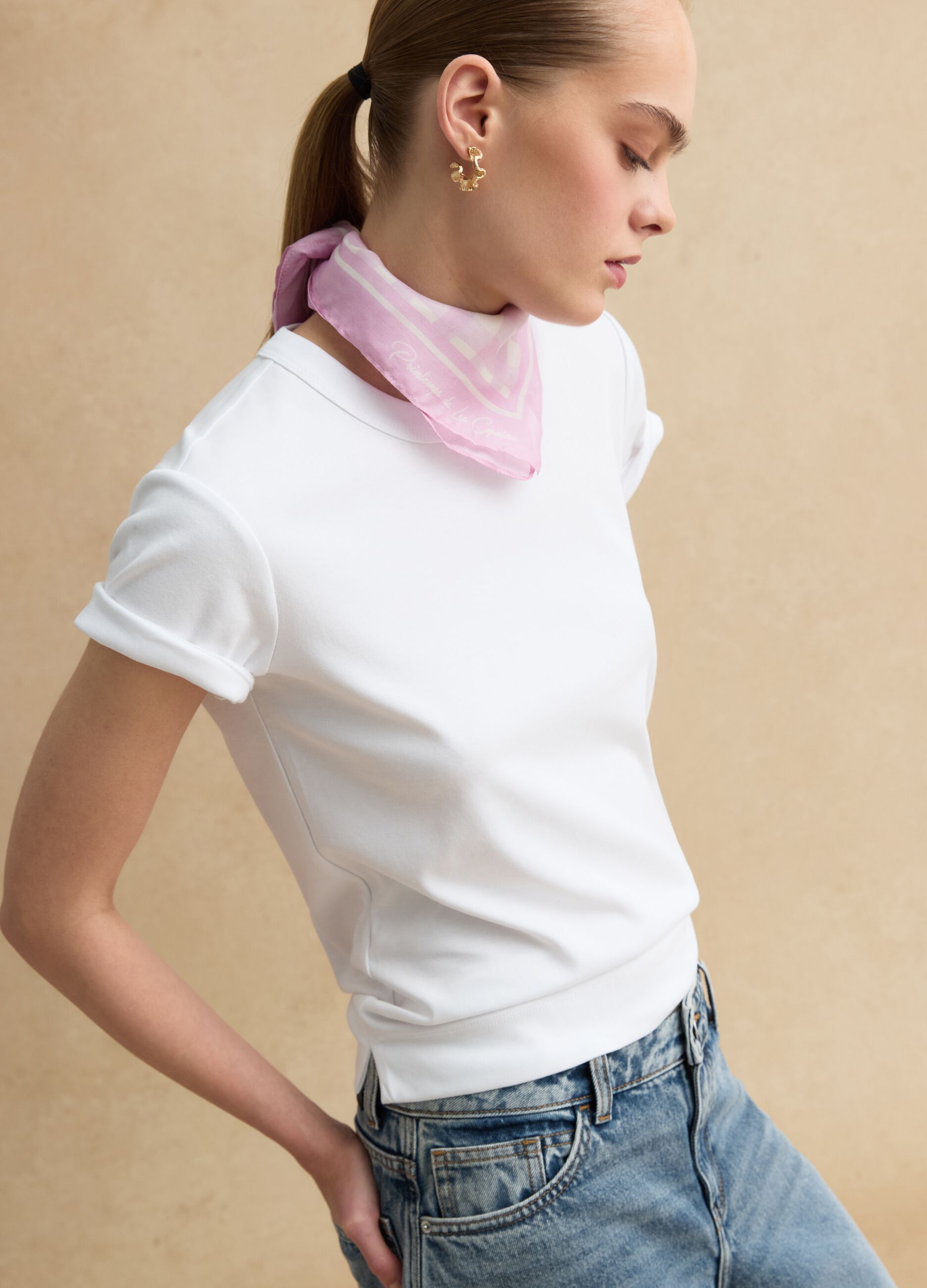 White short sleeve regular fit cotton blend t-shirt