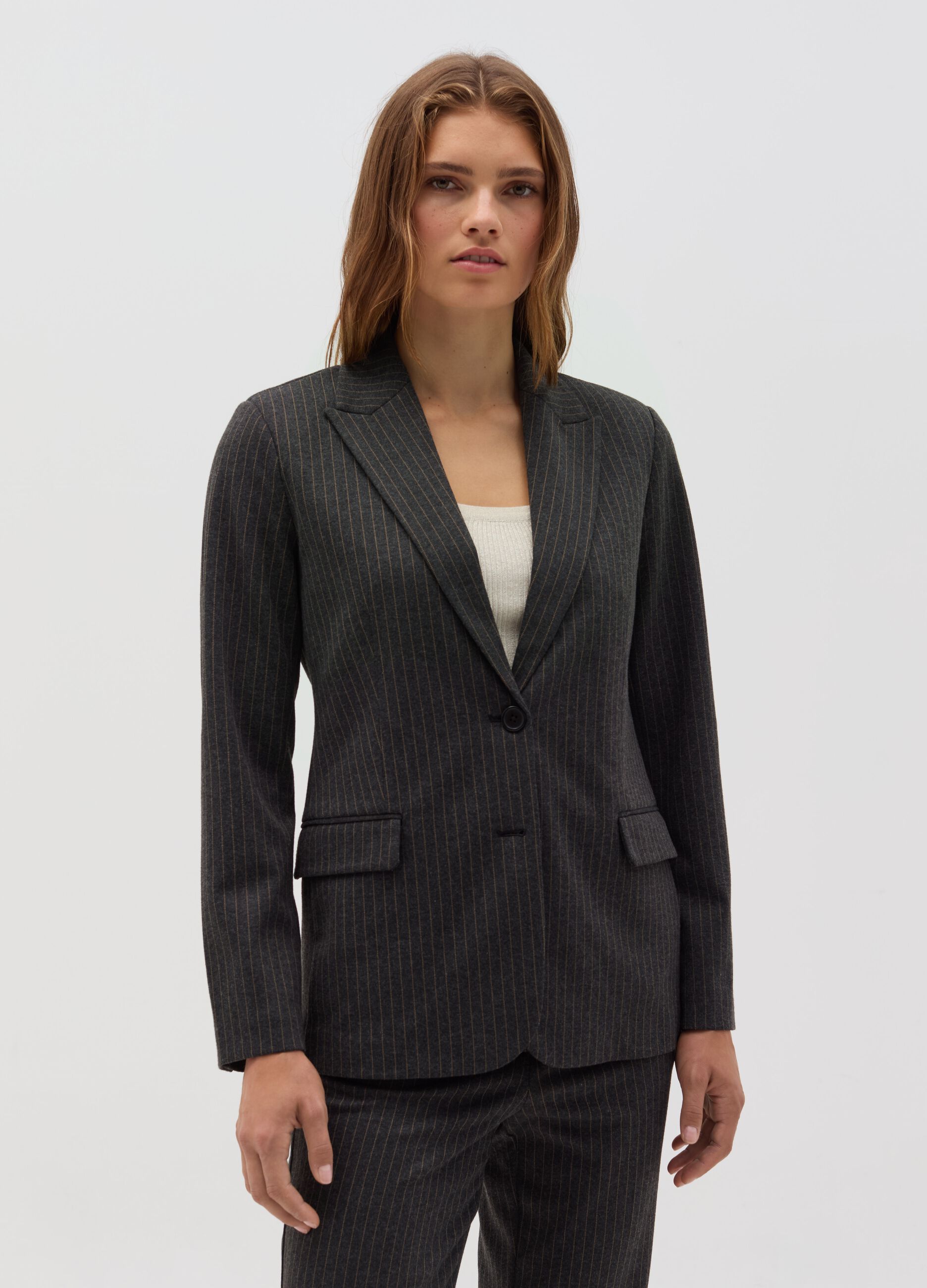 Single-breasted pinstriped blazer