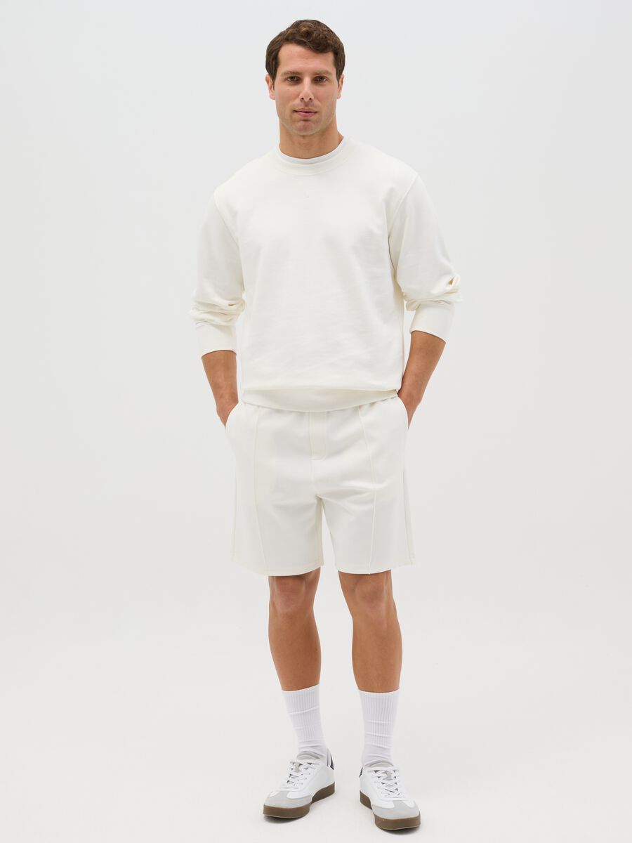 Oversized sweatshirt with round neck_1
