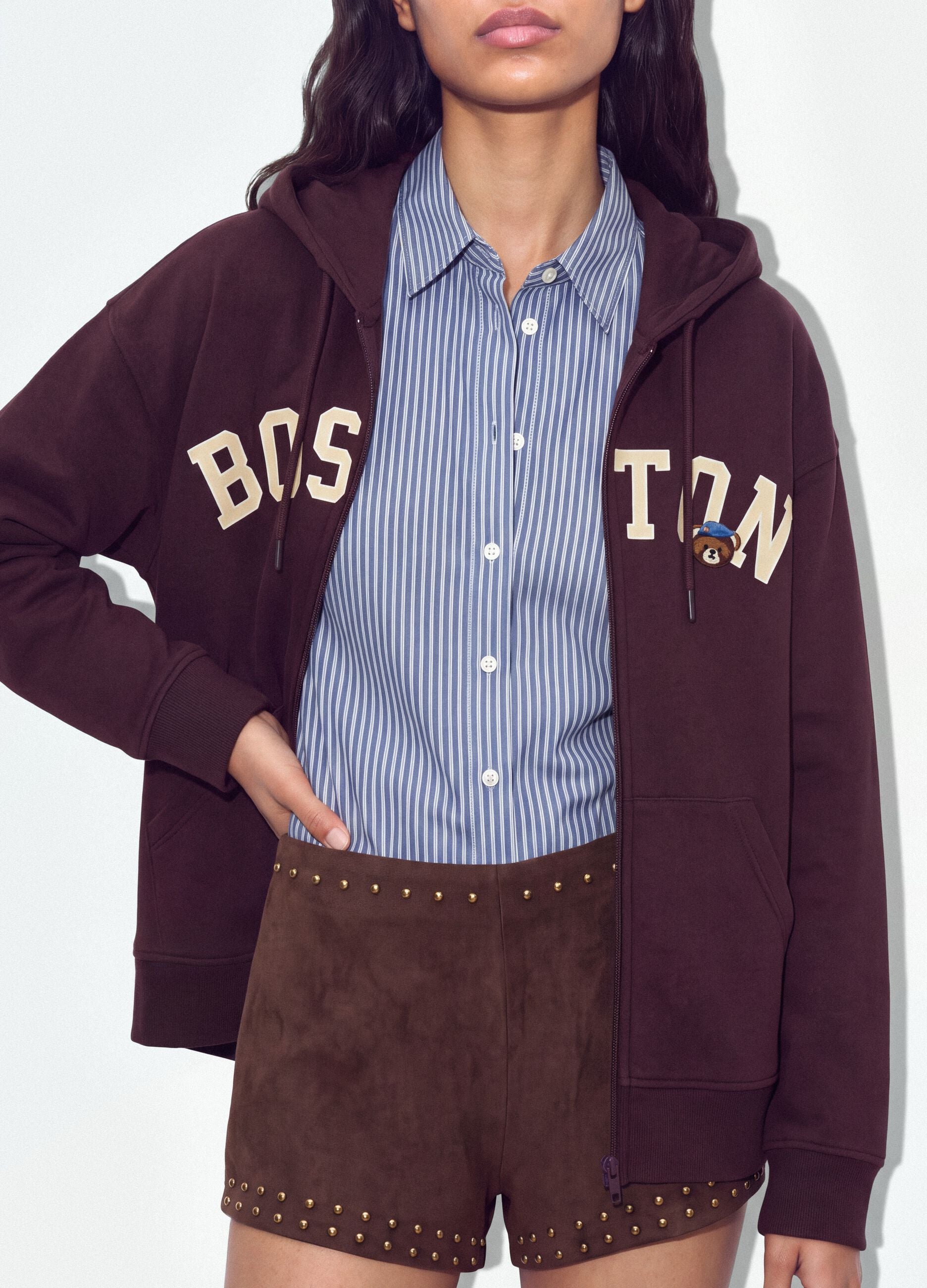 Brown cotton-blend hoodie with Boston slogan, relaxed fit