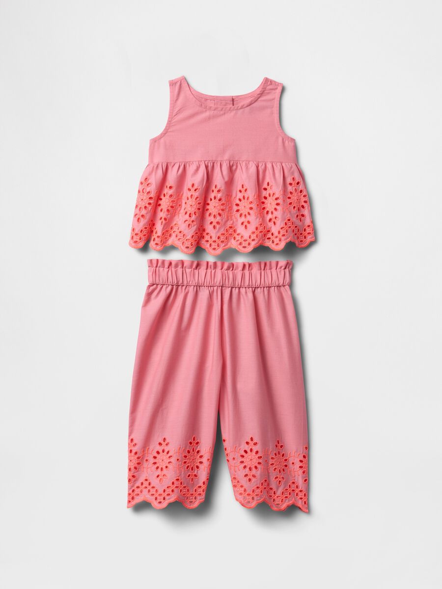 Embroidered Pink Outfit with Ruffles_0