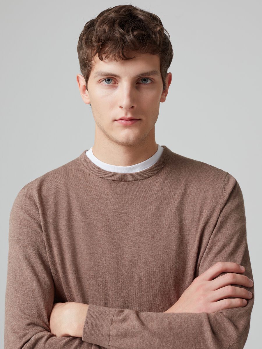 Pullover in cotone seta e cashmere con toppe_1