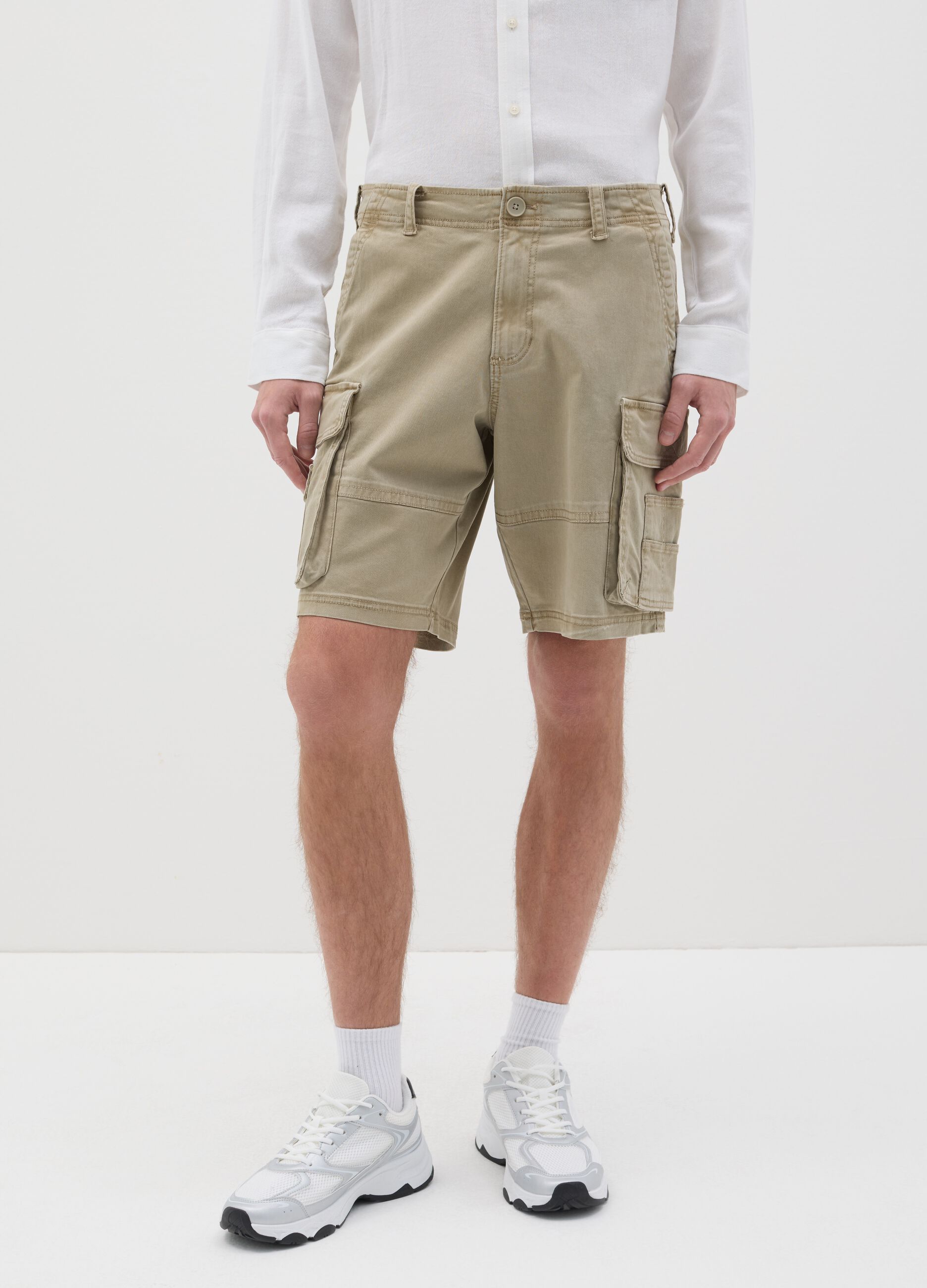 Beige Bermuda shorts in stretch cotton