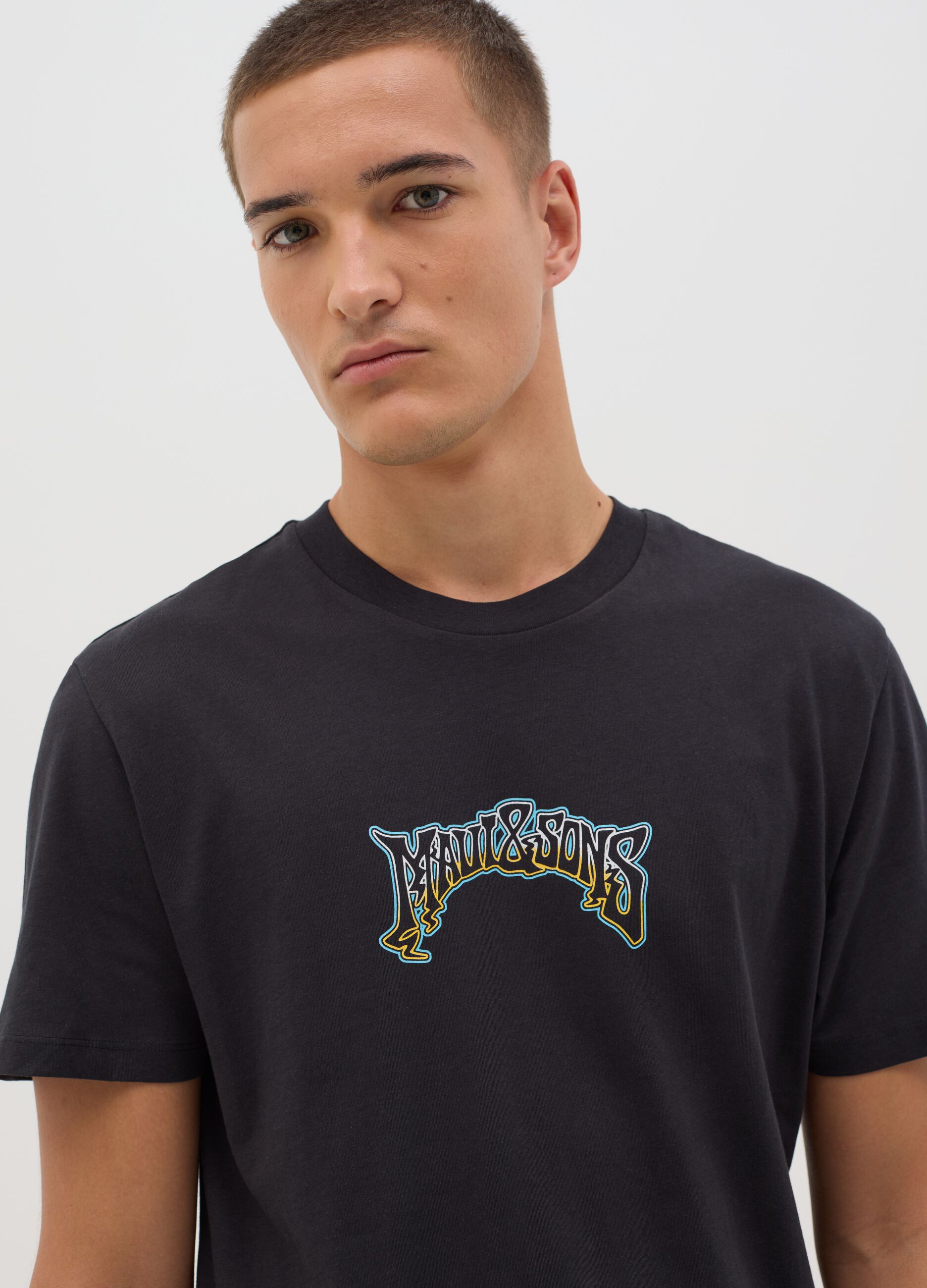 Black T-shirt in pure cotton Maui & Sons licensed