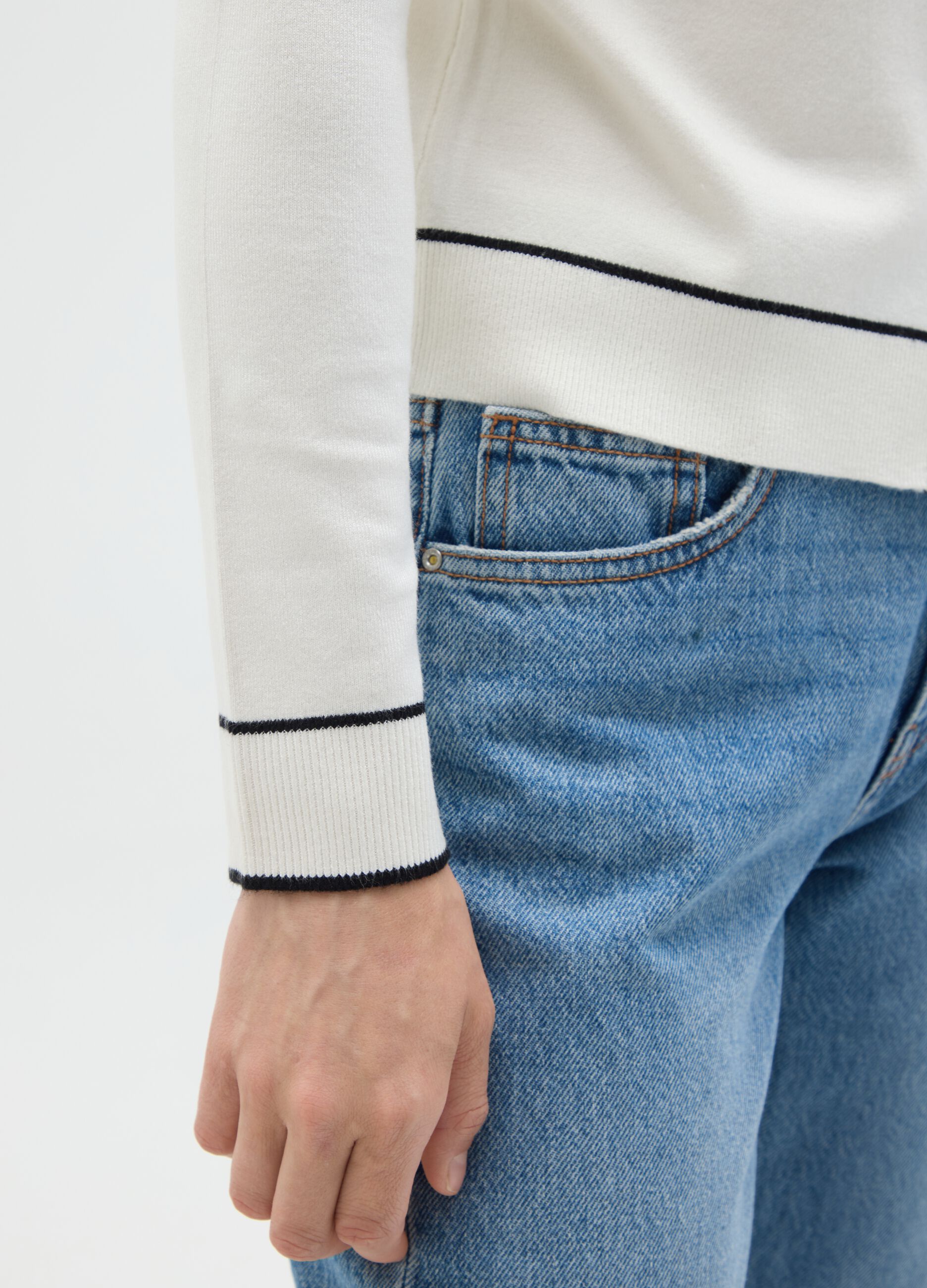 White viscose blend cardigan regular fit