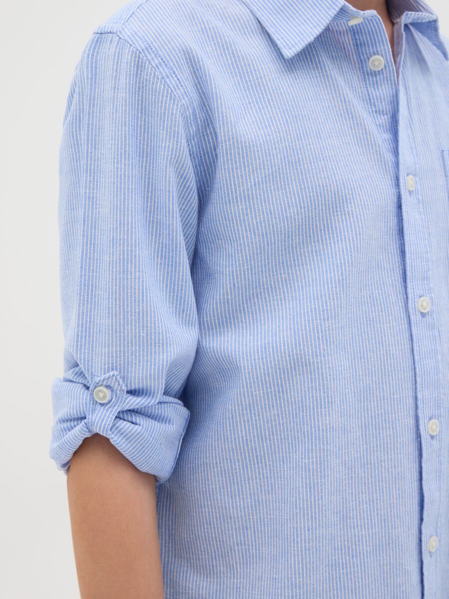 Boys’ light blue regular-fit shirt in cotton and linen blend_2