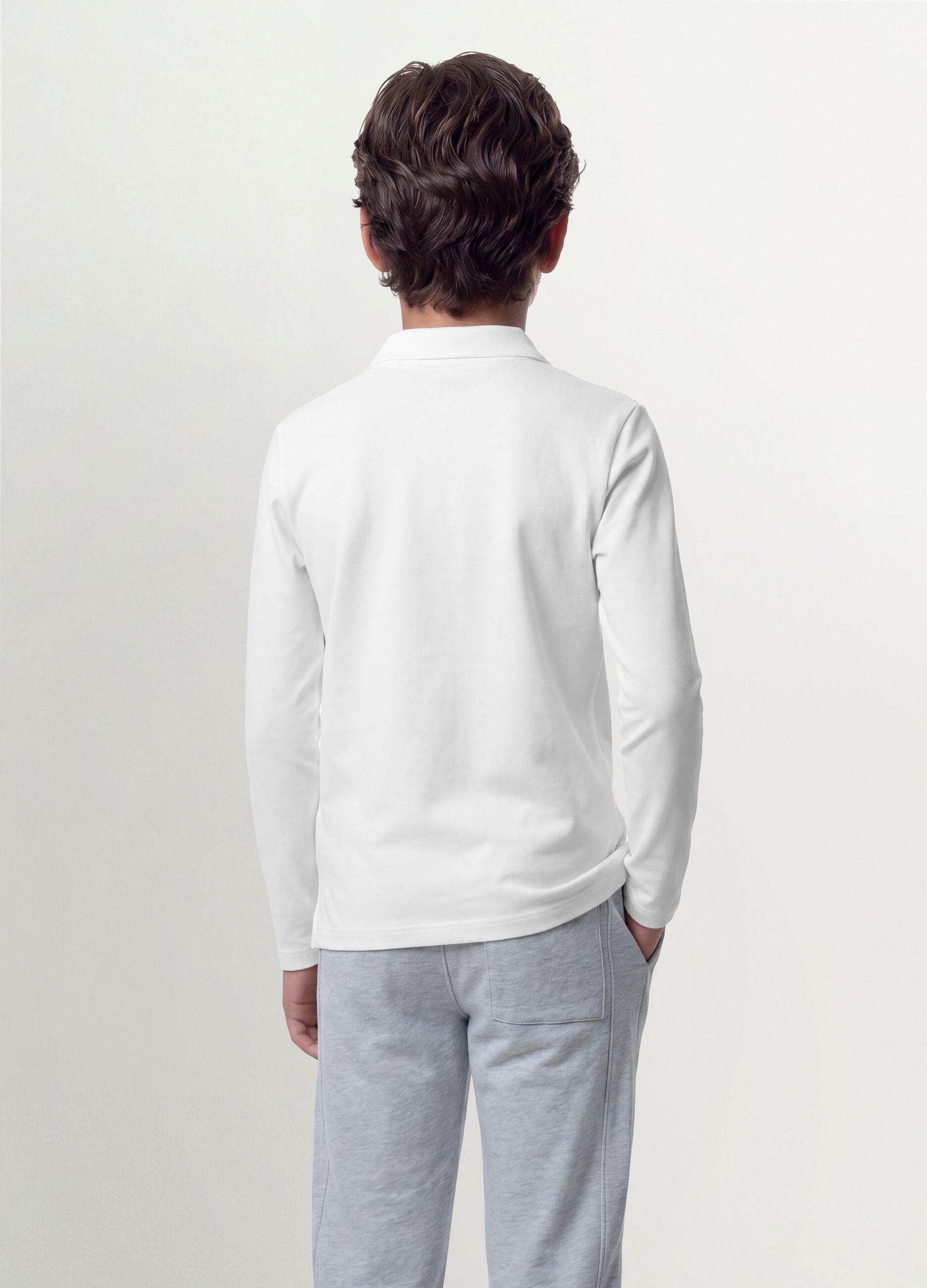 Boys&rsquo; white organic cotton piqu&eacute; polo shirt, regular fit