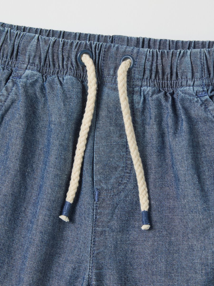 Stretch shorts in 100% cotton_2