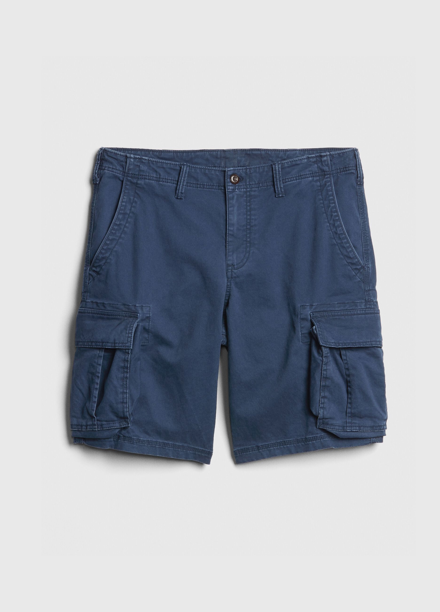 Bermuda cargo shorts in cotton and Lyocell