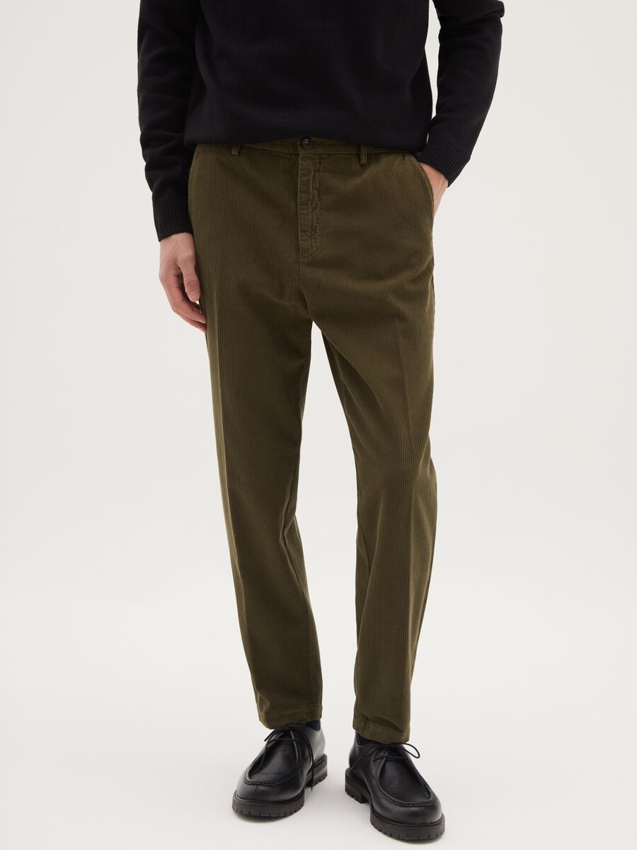 Green corduroy chino trousers in pure cotton, regular fit_1