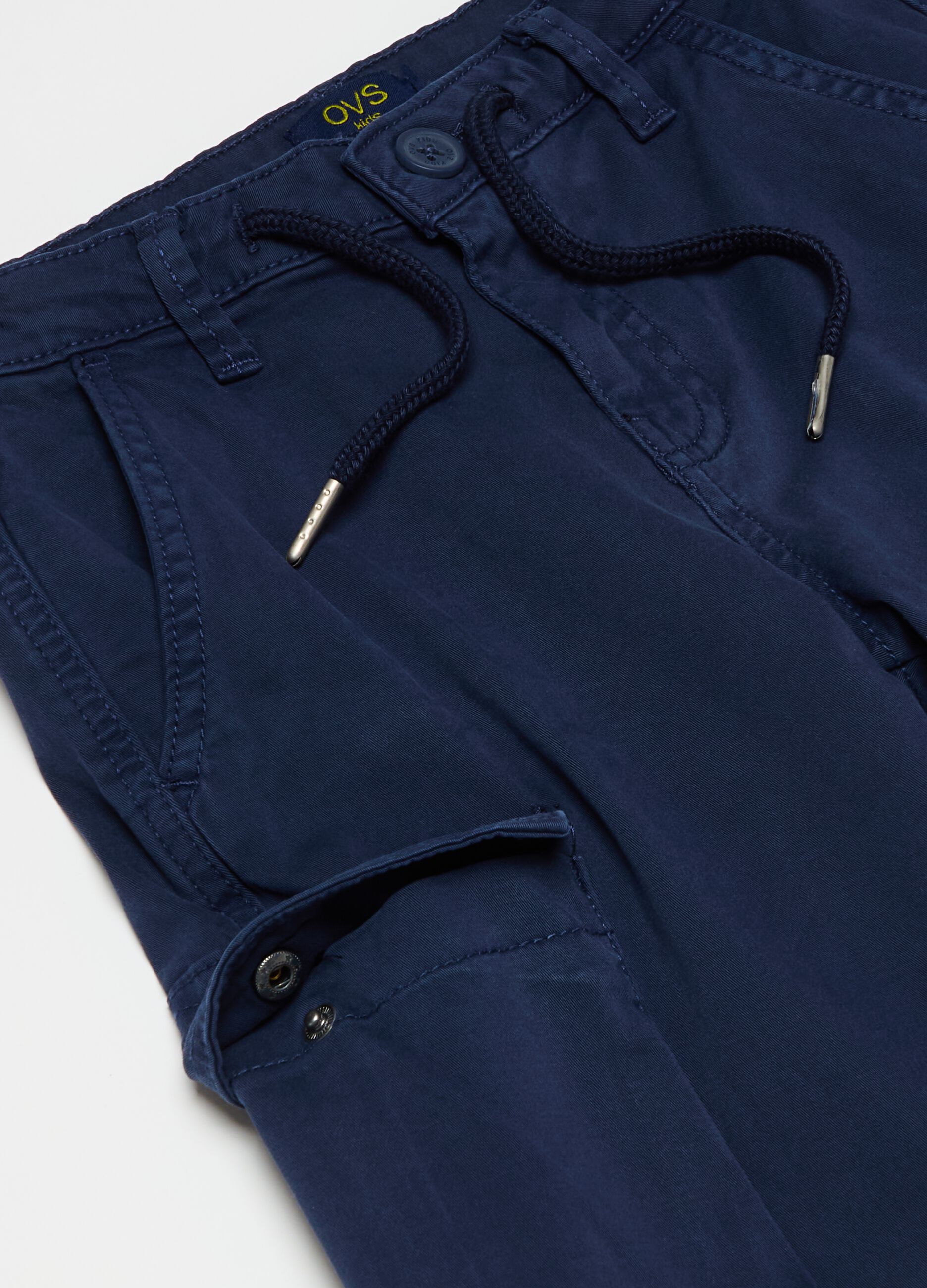 Cargo Bermuda shorts with drawstring